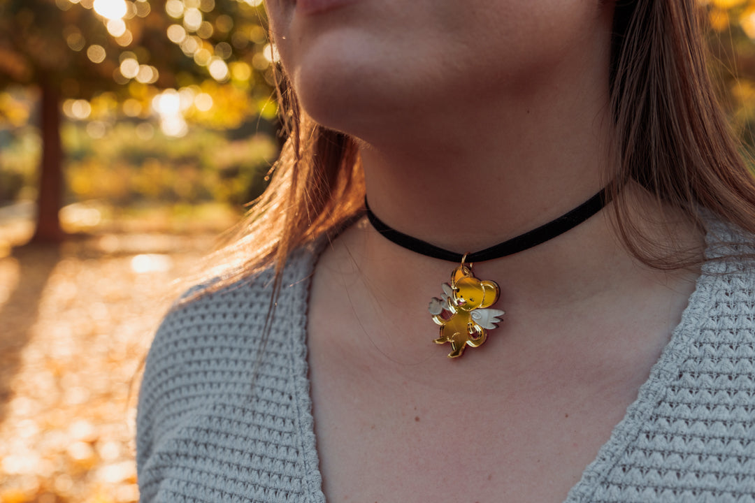 Choker de metacrilato inspirado en tu serie de anime de la infancia Sakura Cazadora de Cartas, Espejo dorado y color para dar ese toque brillante a esta joyita