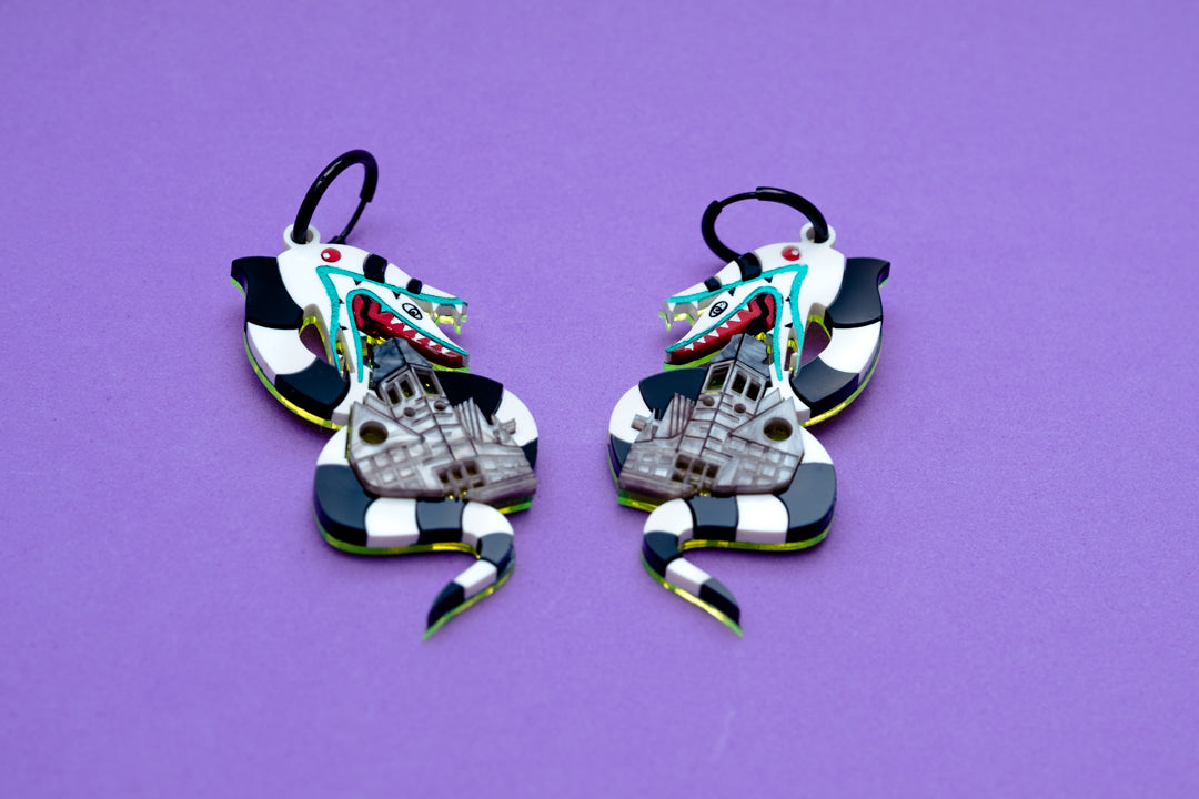 Pendientes de metacrilato inspirados en las películas de Tim Burton, este modelo tan atrevido no dejara a nadie indiferente