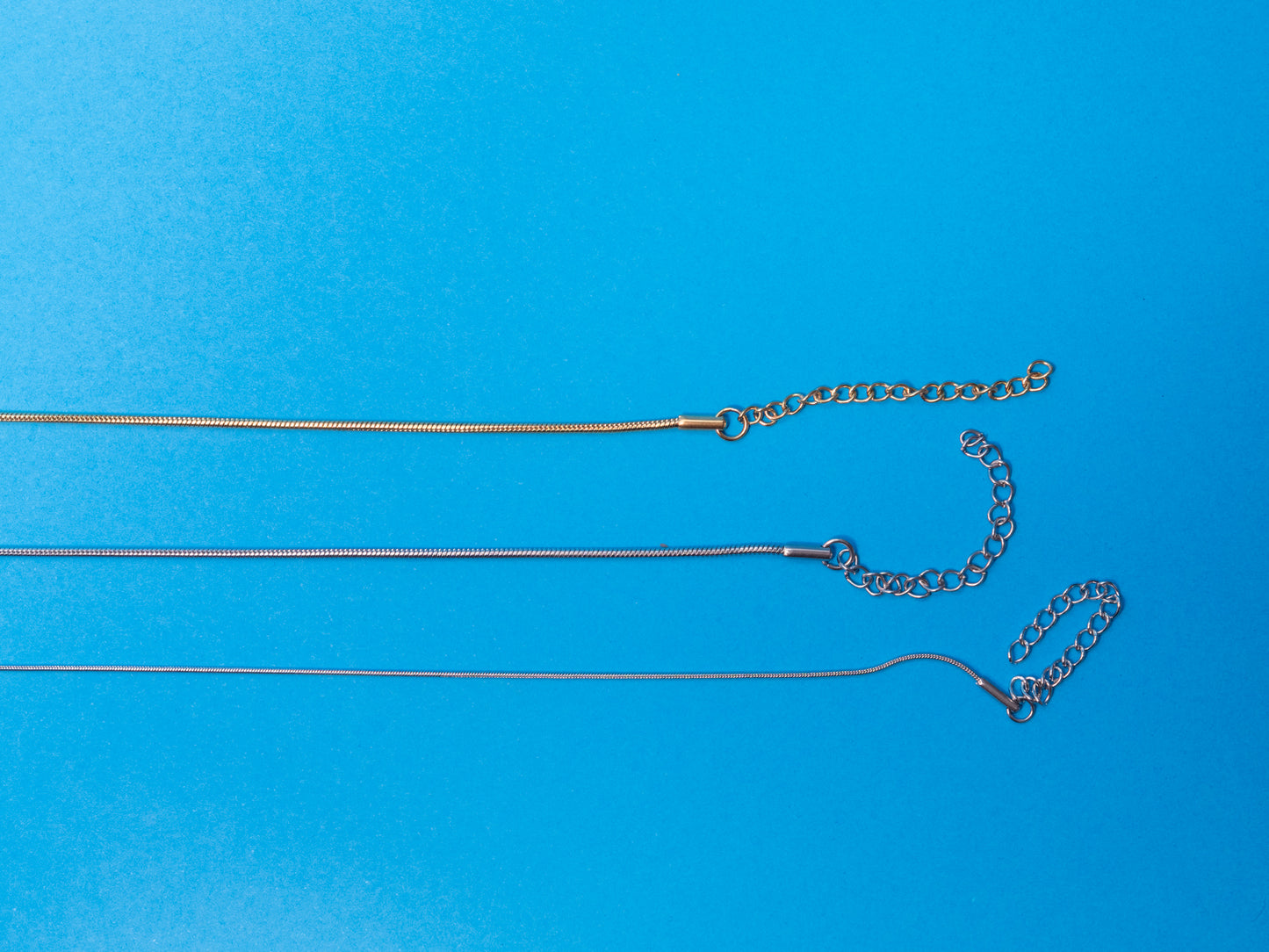 Cadena cola de ratón para colgar tus charms favoritos, disponible en 3 tipos, dorada, plateada y plateada fina