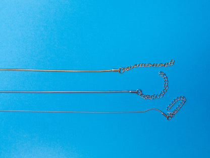 Cadena cola de ratón para colgar tus charms favoritos, disponible en 3 tipos, dorada, plateada y plateada fina