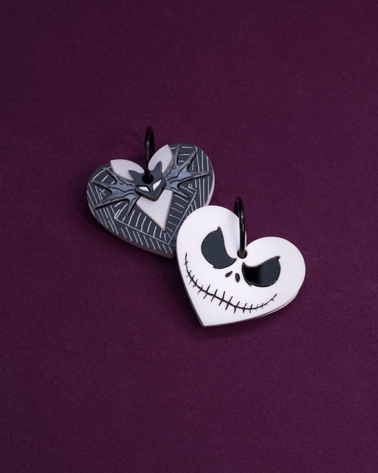 Corazón de Jack de pesadilla antes de navidad hecho con metacrilatos efecto mate y aguas