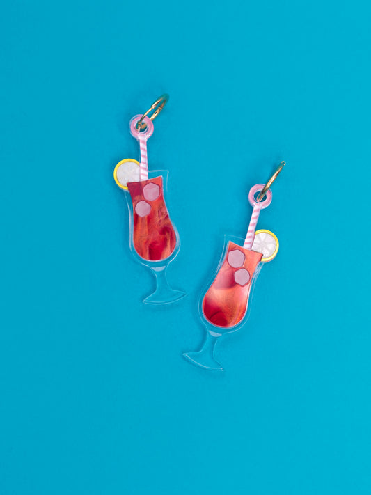 Pendientes de metacrilato inspirados en las bebidas del verano. Coloridas y divertidas, ideales para lucir en cualquier ocasión 