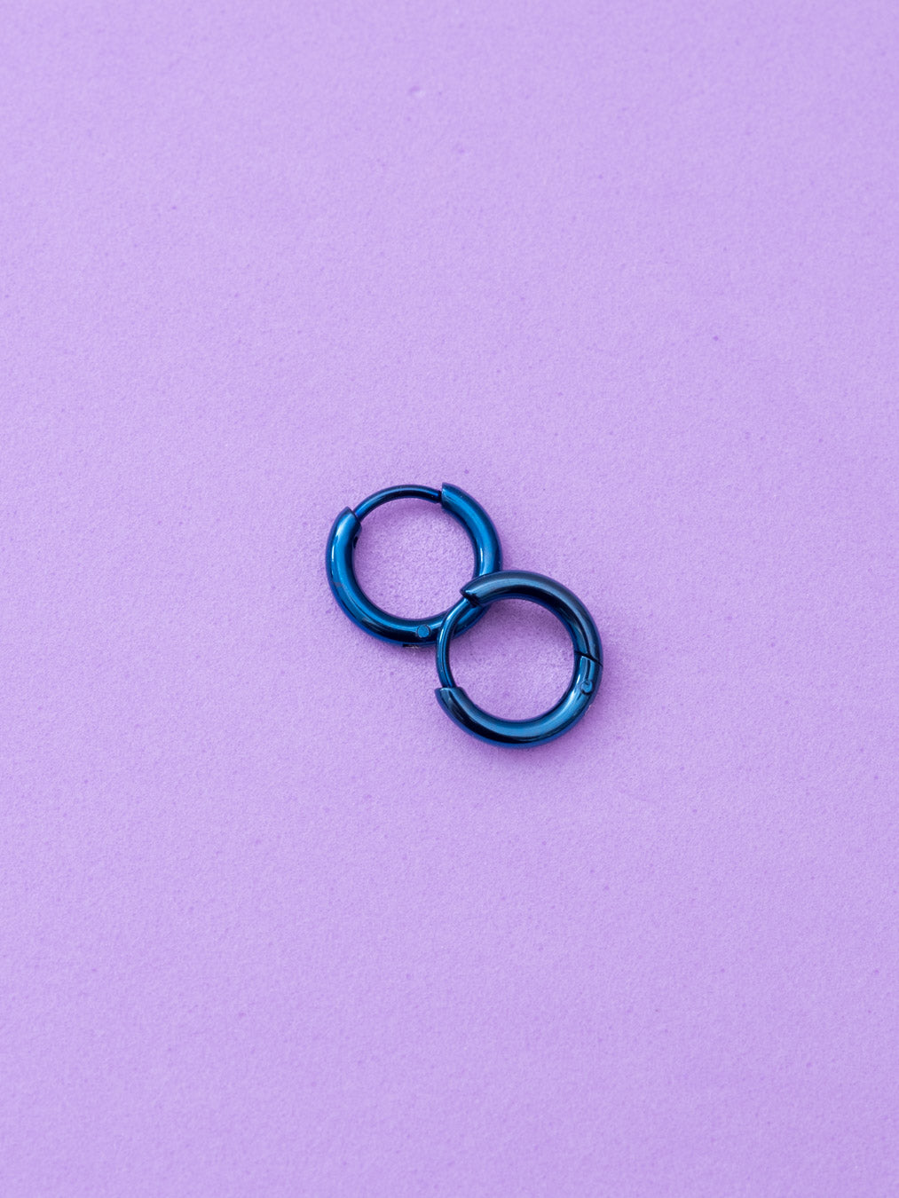 aros de acero inoxidable mini, 10mm, en color azul eléctrico