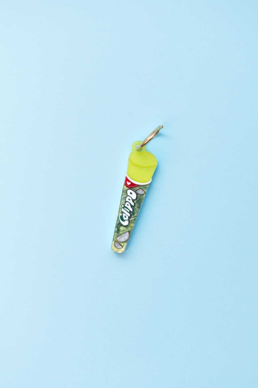 Pendientes de metacrilato inspirados en los helados que disfrutábamos de pequeños en verano. Coloridos y divertidos, ideales para lucir en cualquier ocasión 