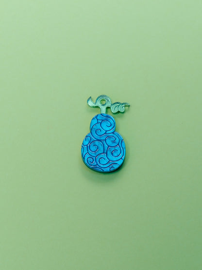 Choker y pendientes de metacrilato inspirado en las Frutas del diablo de one piece, elige tu fruta favorita, todas están llenas de color dando un poder único a tu look. Fruta Gura Gura de Barbablanca y Barbanegra