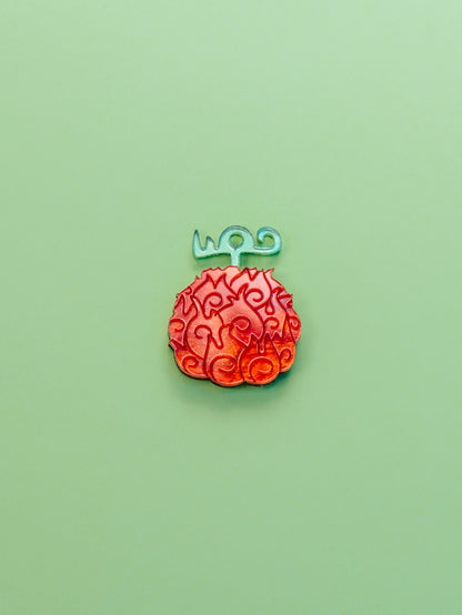 Choker y pendientes de metacrilato inspirado en las Frutas del diablo de one piece, elige tu fruta favorita, todas están llenas de color dando un poder único a tu look. Fruta Mera Mera de Ace y Sabo