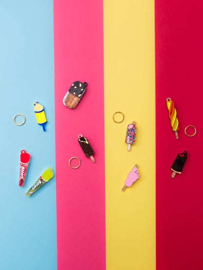 Pendientes de metacrilato inspirados en los helados que disfrutábamos de pequeños en verano. Coloridos y divertidos, ideales para lucir en cualquier ocasión 