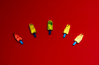 Pendientes de metacrilato inspirado en los helados fantasmikos que disfrutábamos de pequeños. Coloridos y divertidos