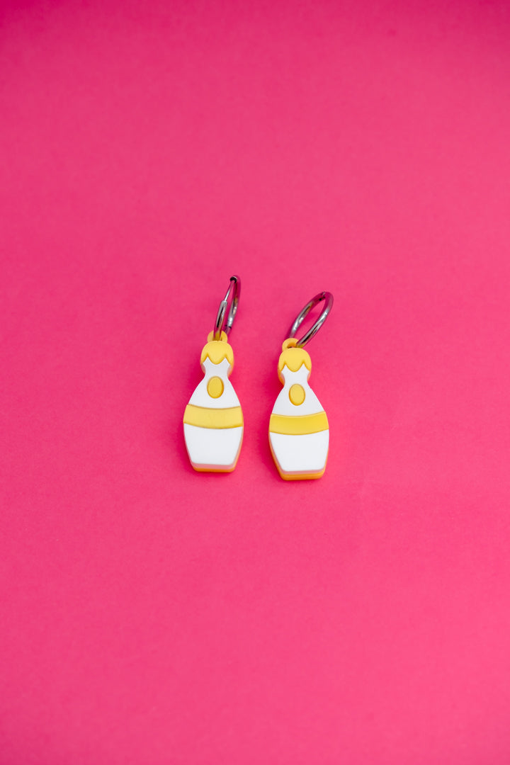 Los pendientes mas molones del verano, inspirados en el Grand prix y la prueba de los bolos, divertidos y coloridos ideales para lucirlos a diario 